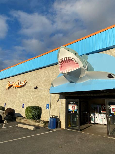 That pet place - Specialties: That Fish Place - That Pet Place is a family-owned pet supplies business founded in 1973 in the heart of Pennsylvania Dutch Country in Lancaster, PA. Shop with us here or at our online store. Our massive 88,000 sq. foot retail store and attraction is believed to be The Largest Pet Store in the World and specializes in discount pet supplies, aquarium supplies, pond supplies and ... 